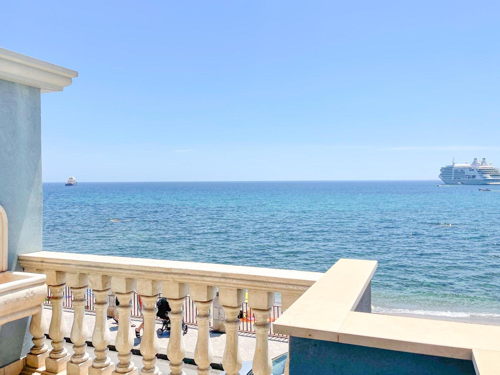 Maremare Apartments Giardini Naxos Exteriör bild
